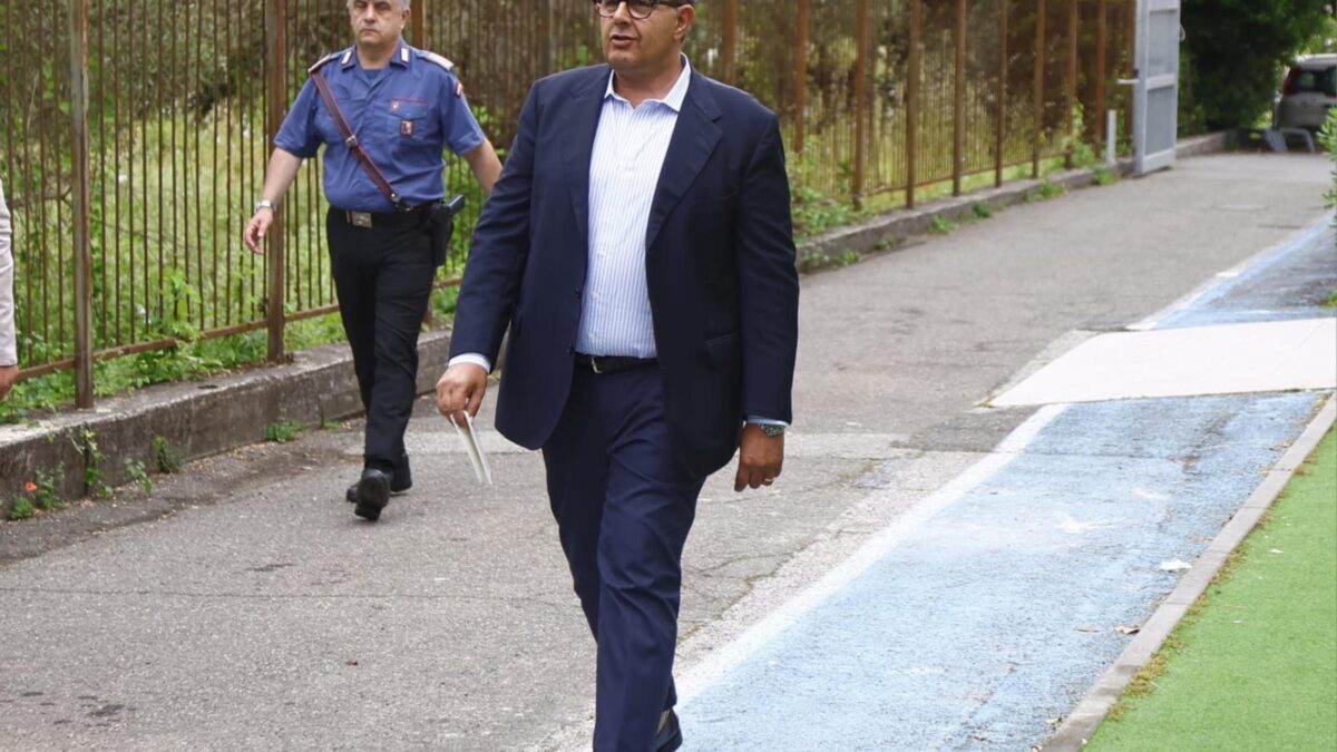 «Toti, il governatore migliore».  Ma oggi lascia, vinto dai giudici