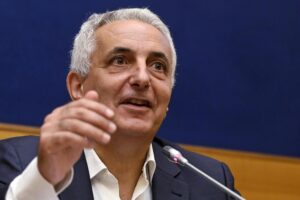 Gaetano Quagliariello: «Sulle riforme chiave lo scontro totale si può ancora evitare»