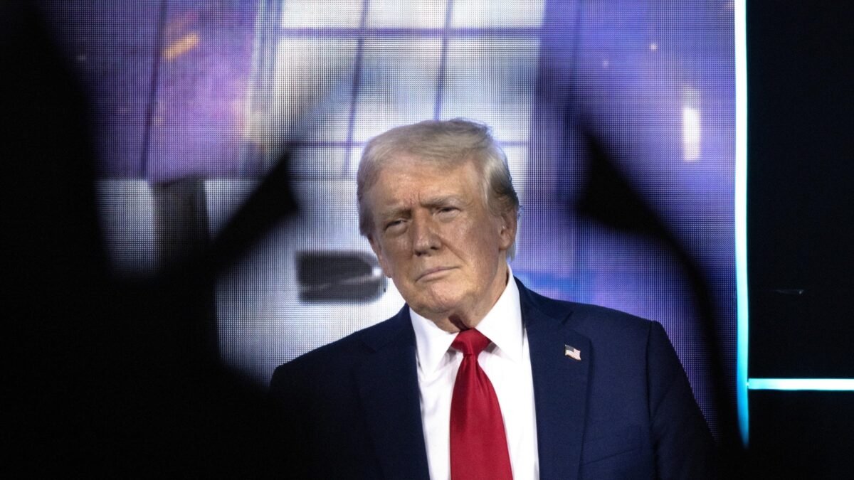 Svolta di Trump: ora punta al Bitcoin