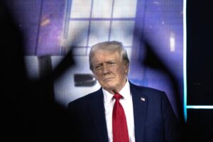 Svolta di Trump: ora punta al Bitcoin