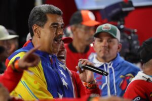 Maduro vince, ma l’opposizione non si ferma. «La lotta continua»