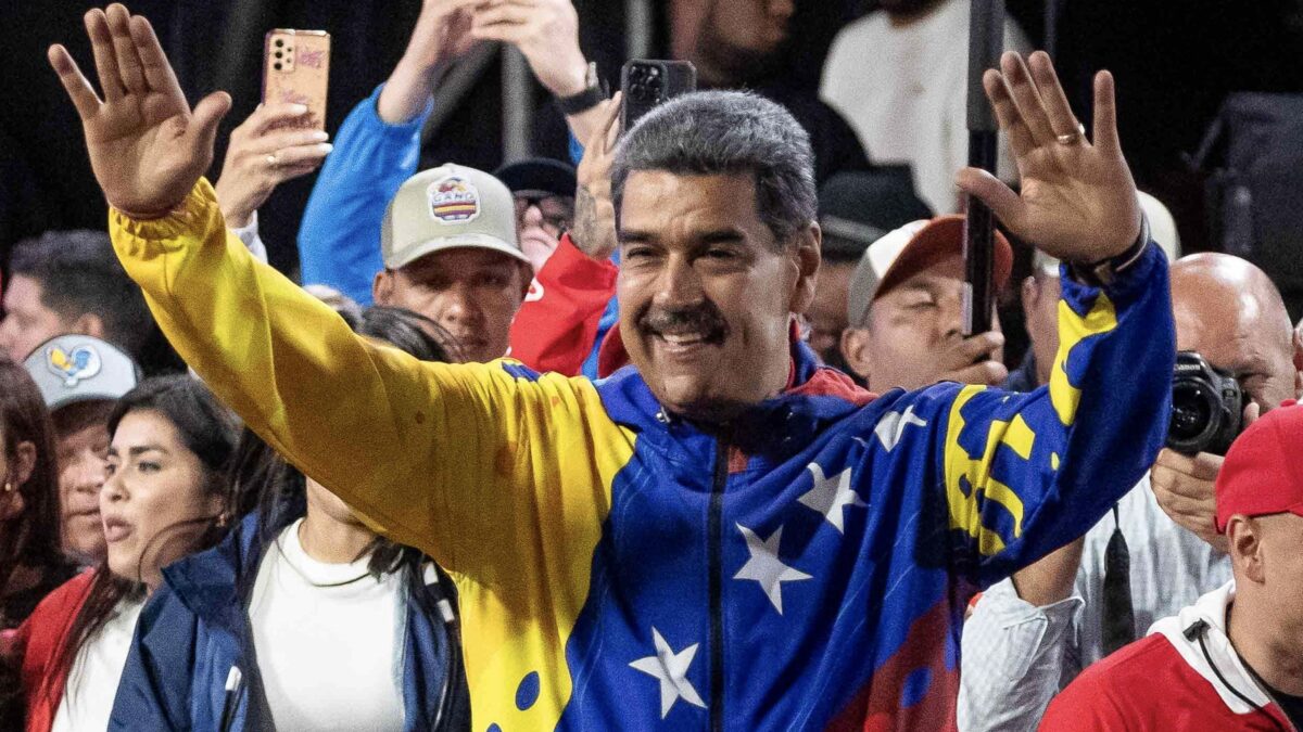 Maduro vince elezioni finte e inventa fascisti
