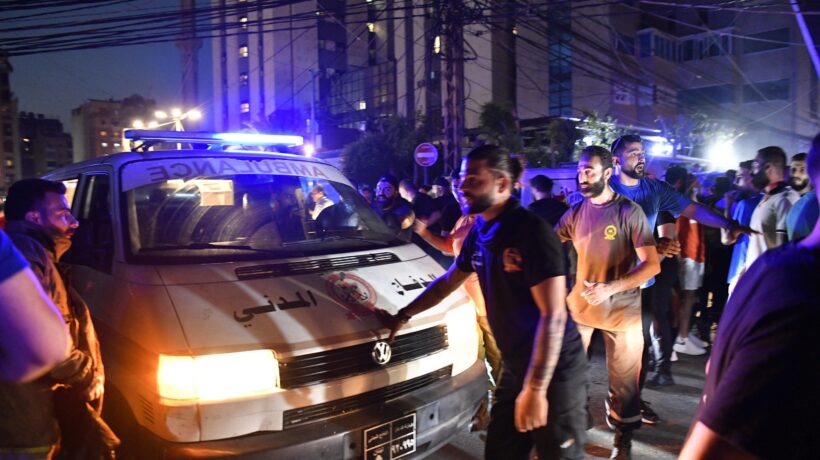 Israele reagisce: bombe su Beirut. Nel mirino un leader di Hezbollah