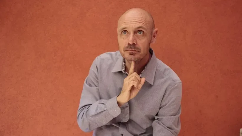 Leonardo Manera: «Far ridere gli altri non dà la felicità»