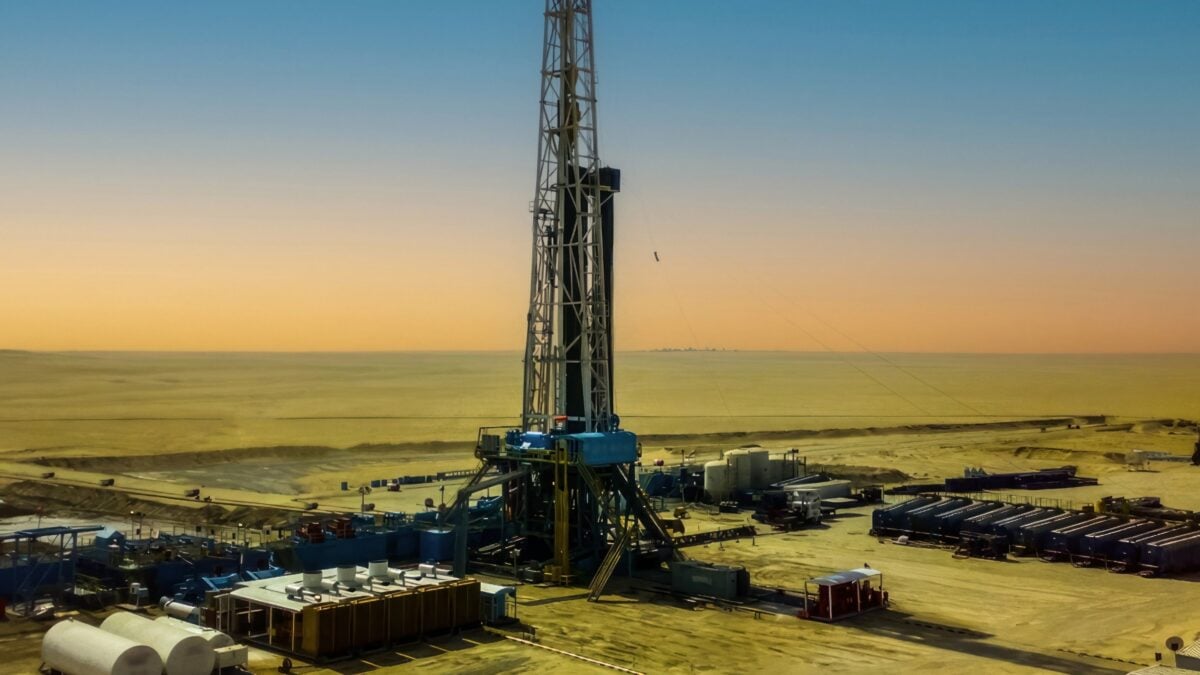 Riad investe sulle auto tradizionali e Audi chiude la fabbrica green