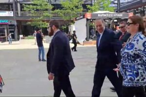 L’arrivo di Mike Pompeo alla convention repubblicana
