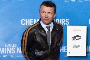 Sylvain Tesson: «Girare il mondo a piedi a caccia della libertà»