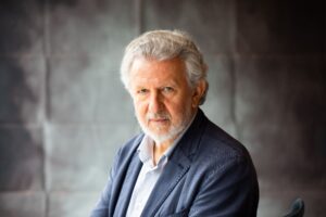 «Le società occidentali sono fragili e per questo soffrono il dissenso»