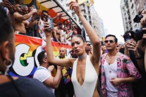 Inutile denudarsi per dirsi «liberi» se poi ci negano i diritti elementari