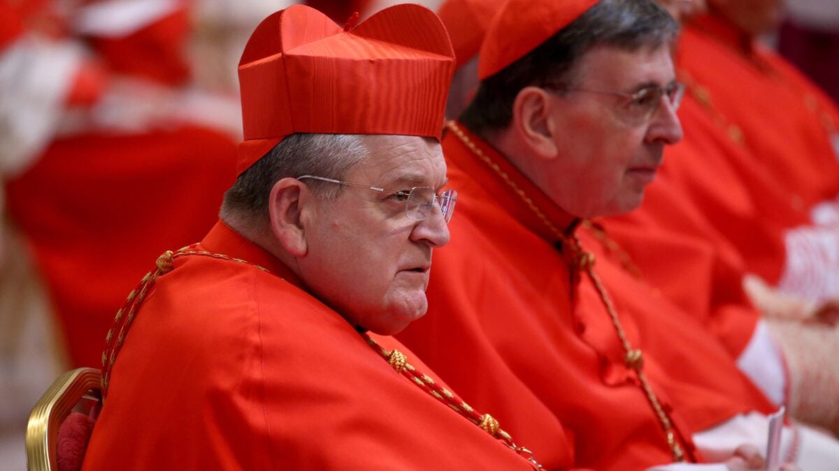 Il Vaticano alla fine rompe il silenzio e condanna la cerimonia blasfema