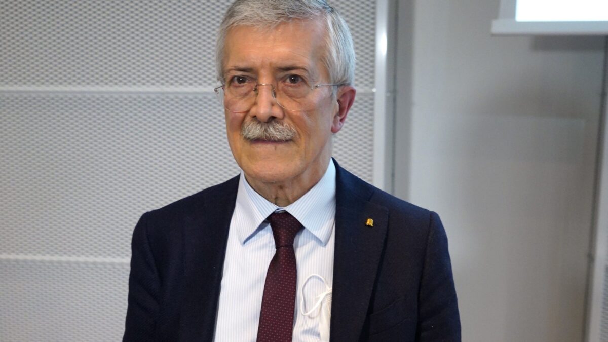 «Va chiarita l’efficacia dei vaccini. Nel mandato c’è lo spazio per farlo»