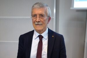«Va chiarita l’efficacia dei vaccini. Nel mandato c’è lo spazio per farlo»