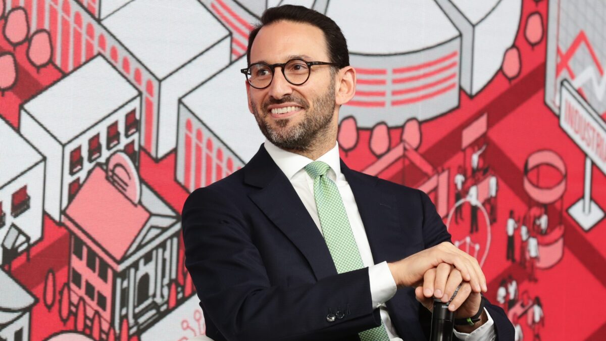 «Più flessibilità per lasciare il lavoro. Obbligo per il Tfr nei fondi pensione»