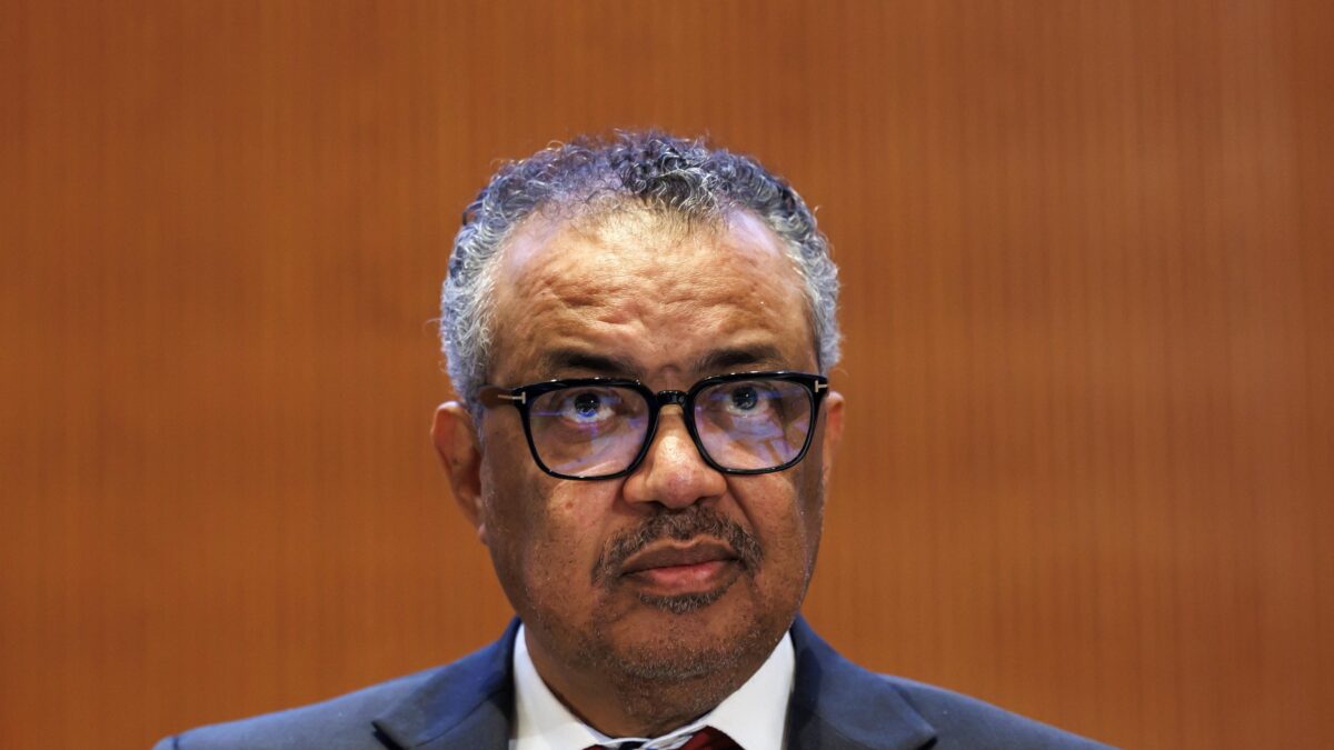 Caro Tedros, il vero virus è lei: comunista e prono a Big Pharma