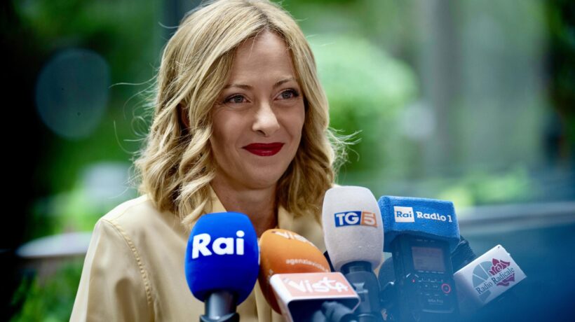Gli antifascisti usano la strage contro Giorgia