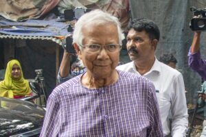 Bangladesh in mano a un banchiere