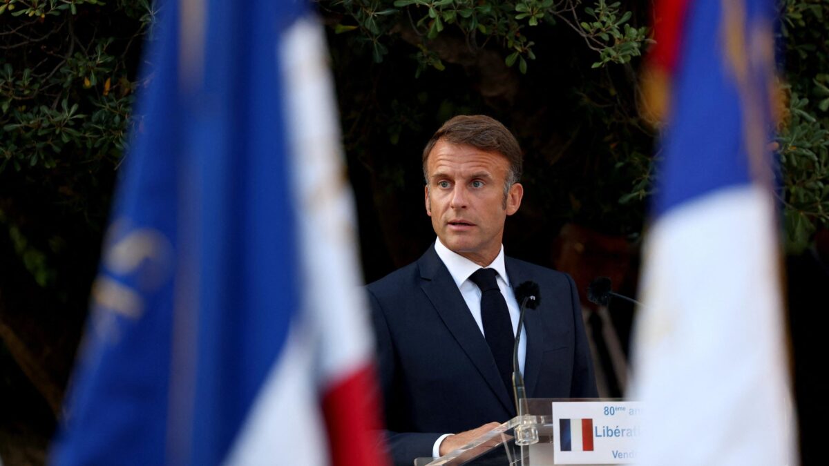 Gli industriali mettono all’angolo Macron