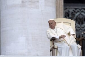 Bergoglio manda all’inferno chi vuol bloccare i migranti