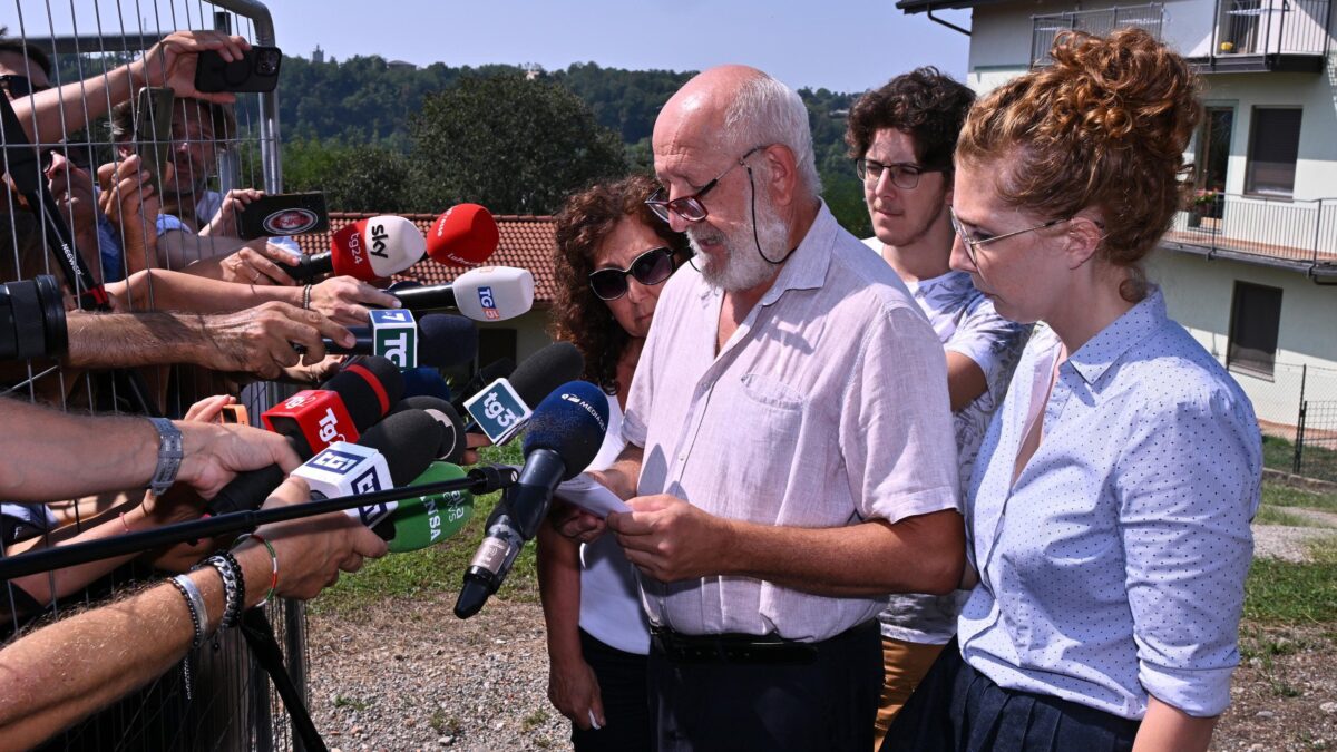 I genitori di Sharon: «Basta speculazioni, serve più sensibilità»
