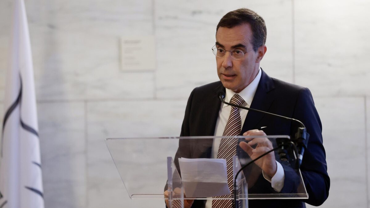 «Per il bene di tutti gli enti pubblici alzare gli stipendi e togliere il tetto»