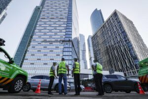 Le due capitali sotto attacco. Droni su Mosca, aerei kamikaze su Kiev