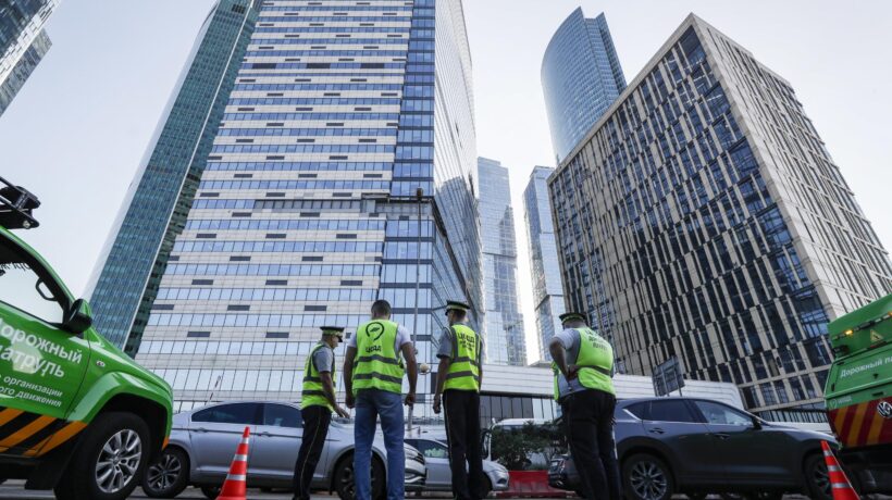 Le due capitali sotto attacco. Droni su Mosca, aerei kamikaze su Kiev