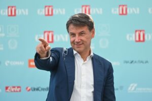Caro Conte, flirti pure col Pd, ma non dica balle