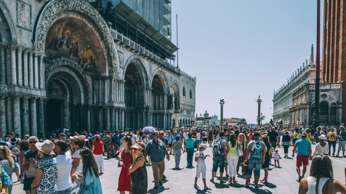 È un errore alzare la tassa di soggiorno. L’Italia ha bisogno d’incentivare i turisti