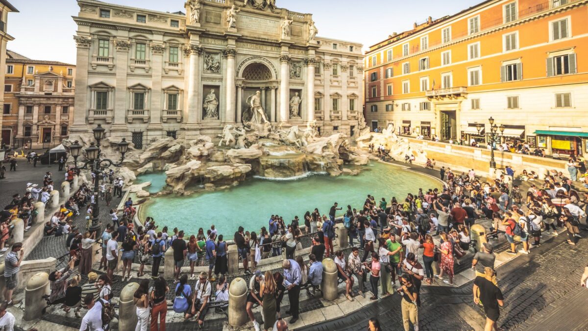 Chi sognava l’Italia piena di turisti ora mugugna perché «sono troppi»