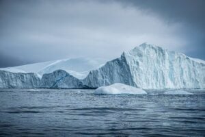 Sotto ai ghiacci della Groenlandia la risposta ai fan dell’ecofanatismo