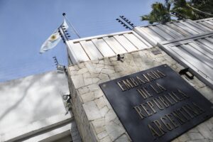 Venezuela sempre più nel caos: incidente diplomatico con l’Argentina