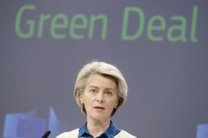 Ci impongono le case green ma per i giudici le spese  verdi sono sprechi