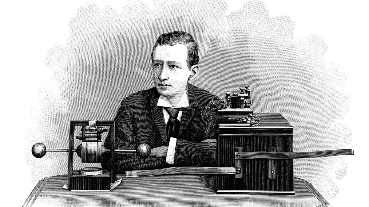 Magica, italiana e sempre di parola Nonna radio spegne 100 candeline