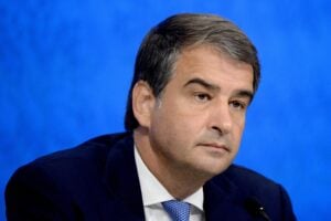 Il Pd si mette a far guerra all’Italia