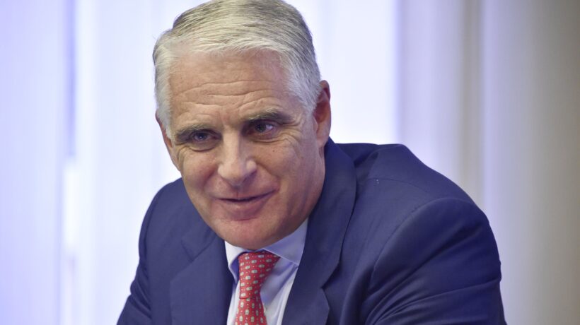 Muro di Berlino contro l’Opa di Unicredit