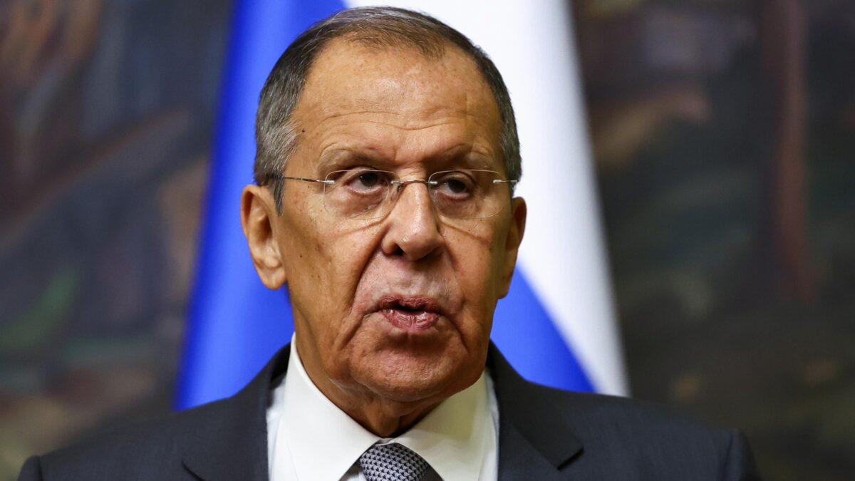 Lavrov: «Contro Mosca avventura suicida»