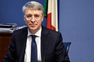Dossieraggi, dopo il nostro scoop l’Antimafia corre: «Grave scandalo»