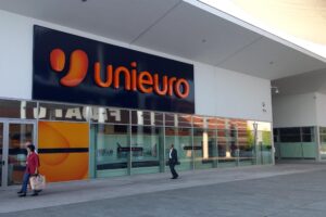 Prezzo, occupazione e Antitrust. I dubbi sull’Opa di Parigi su Unieuro