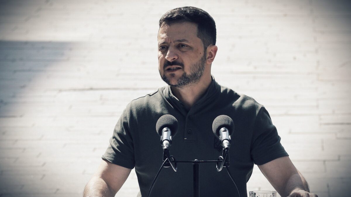 Zelensky fa l’autocrate: dirlo non è putinismo
