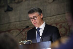 Così nascevano i dossier sulla destra