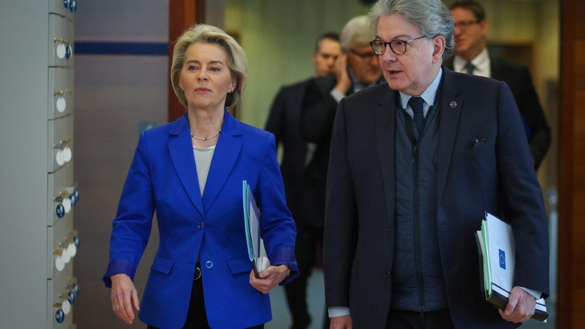 Choc in Commissione, Ursula caccia Breton