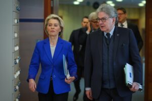 Choc in Commissione, Ursula caccia Breton