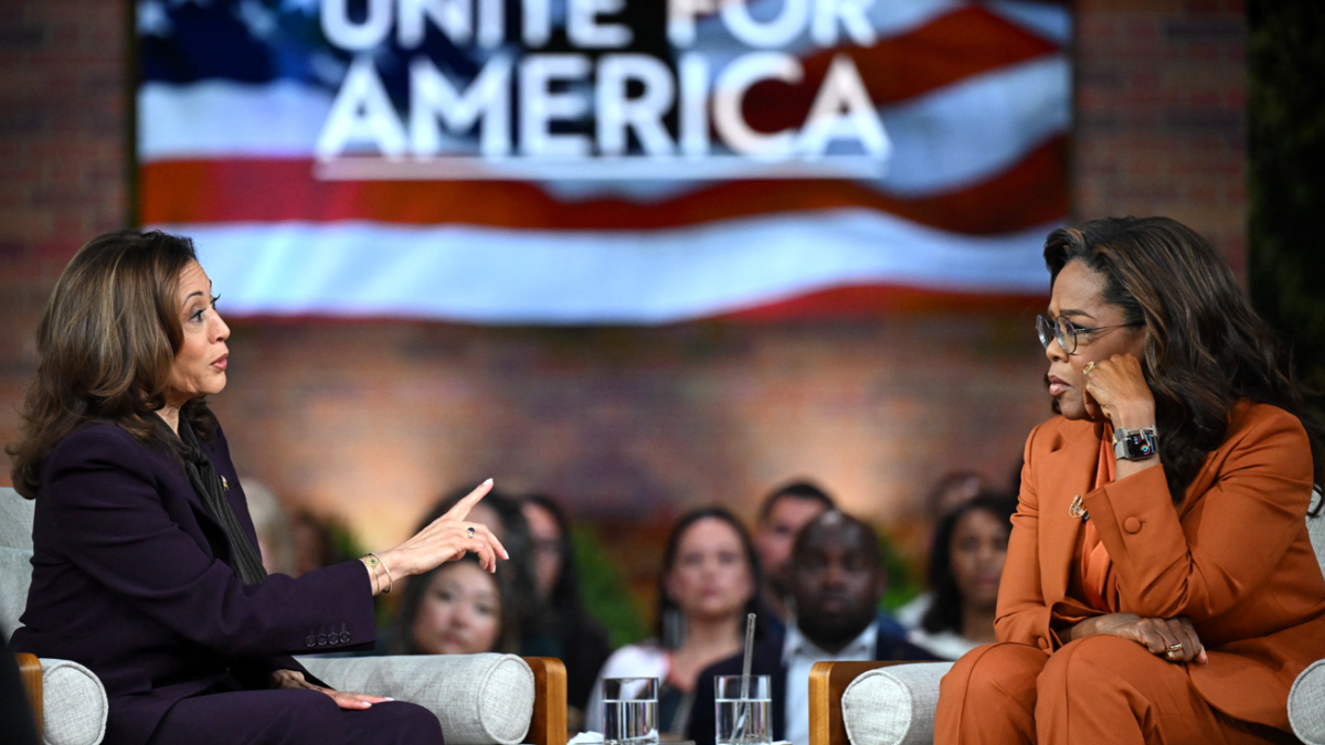 L’Iran hackera il comitato pro Trump. Gaffe della Harris: «Se serve sparo»