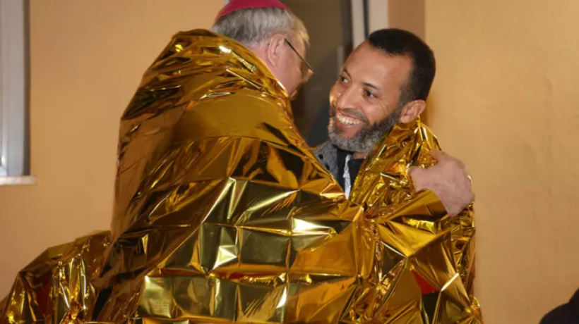 Vescovo e imam pregano per l’invasione