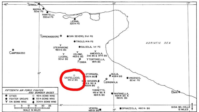 Nel cerchio rosso, l'aeroporto di Castelluccio (Foggia) da cui decollarono i bombardieri diretti sulla Breda il 20 ottobre 1944