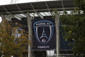La Ligue 1 in crisi si affida ad Arnault e Red Bull (con il benestare di Macron)