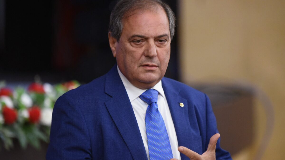 Medici fan della privacy, tranne per i no vax