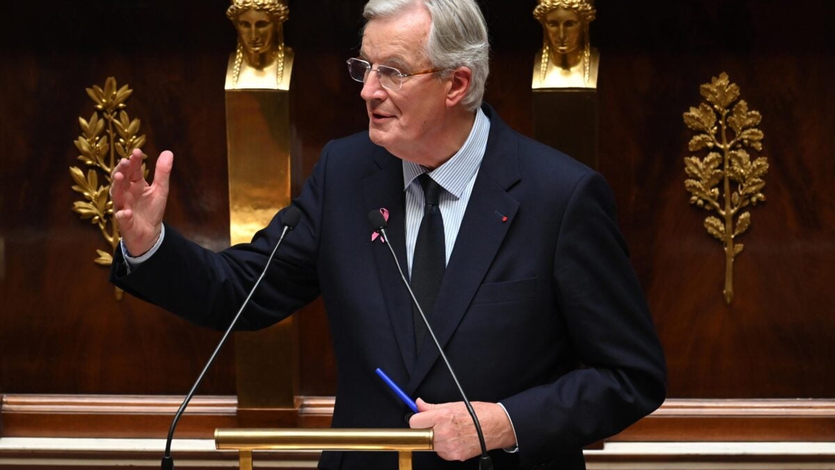 Barnier parte subito male e lancia la patrimoniale: «I ricchi diano una mano»