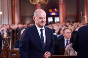 Finalmente c’è chi si sveglia dalla sbornia sul green e sui soldi infiniti all’Ucraina