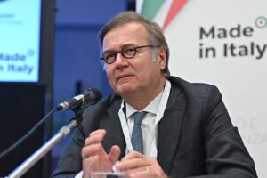 I soci di Confindustria energia sfiduciano il presidente pro green